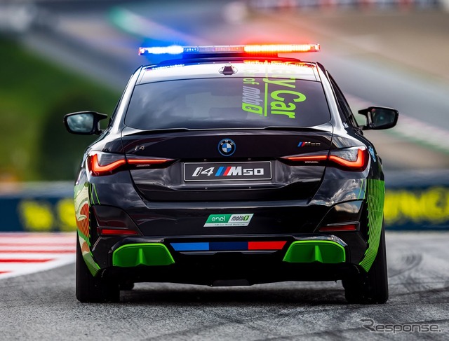 BMW i4 M50 の「MotoE ワールドカップ」セーフティカー