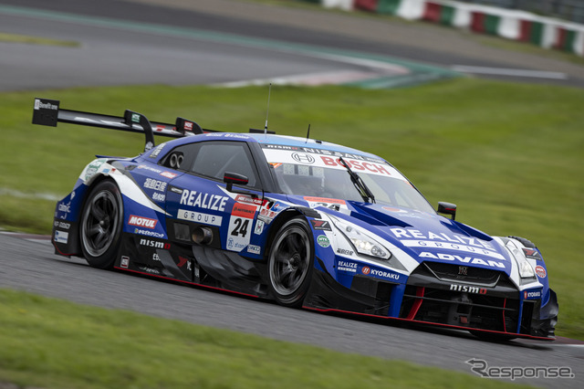 GT500クラス予選4番手の#24 リアライズコーポレーション ADVAN GT-R(高星明誠/佐々木大樹)