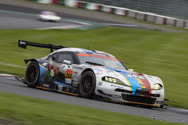 GT300クラス予選3番手の#244 たかのこの湯 GR Supra GT(三宅淳詞/堤優威)