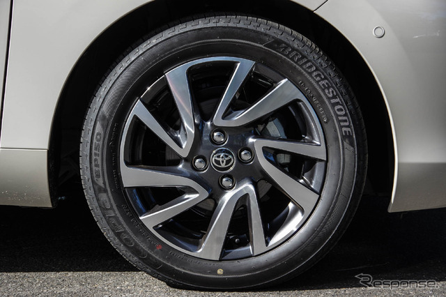 トヨタ アクア 新型(Z・2WD)