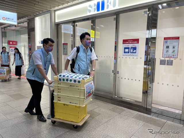 西武池袋本店から池袋駅へ運ばれる人気グルメ