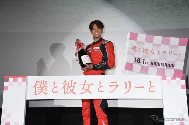 『僕と彼女とラリーと』完成披露上映会　(C) 2021『僕と彼女とラリーと』製作委員会