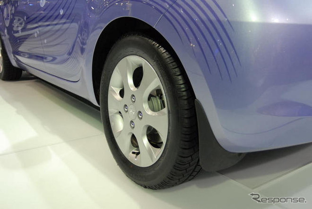 【パリモーターショー08】写真蔵…ヒュンダイ i20 Blue
