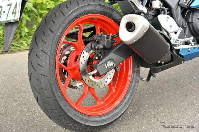 ヤマハ YZF-R3 シアン