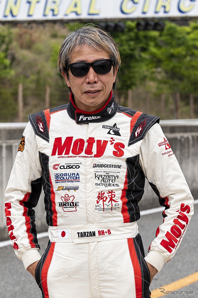 山田英二