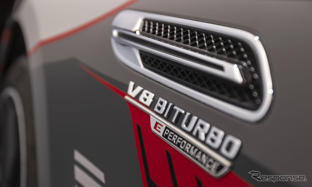 メルセデスAMG GT 4ドアクーペの「Eパフォーマンス」搭載プロトタイプ車