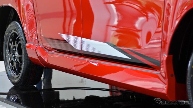トヨタ・ハイラックス・レボ 改良新型の「GRスポーツ2WDローフロア」