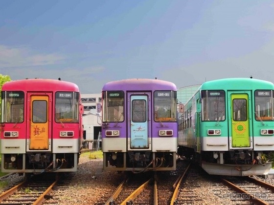 既存車両のフラワ2000形。わずか3両のため、トラブル発生時の輸送に不安がある。