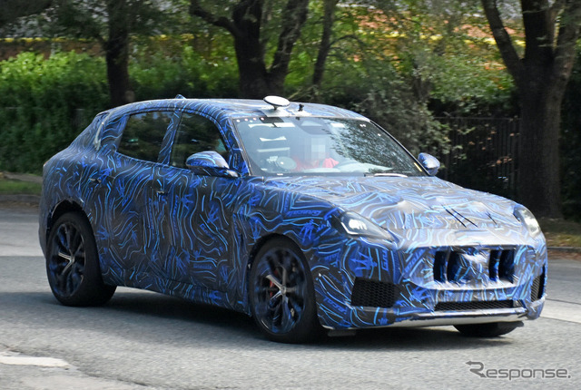 マセラティ グレカーレ トロフェオ 開発車両(スクープ写真)