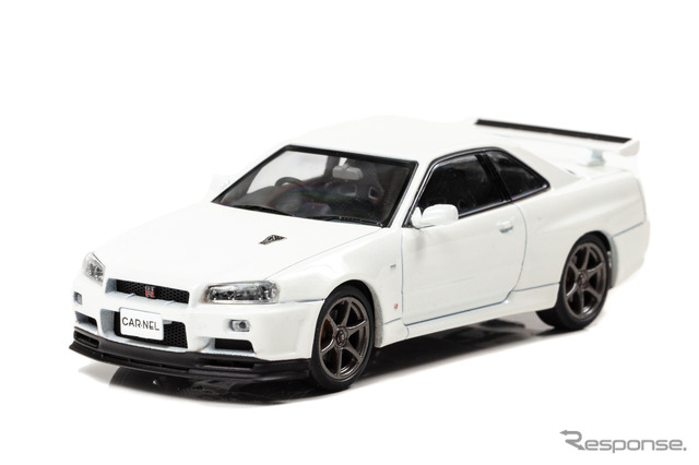 日産 スカイラインGT-R BNR34 VスペックIIニュル（ホワイトパール）