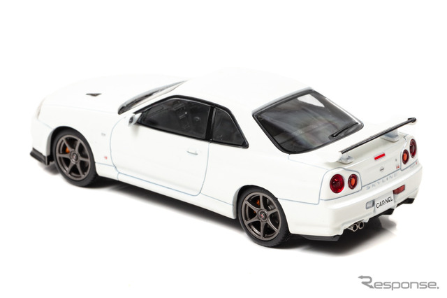 日産 スカイラインGT-R BNR34 VスペックIIニュル(ホワイトパール)