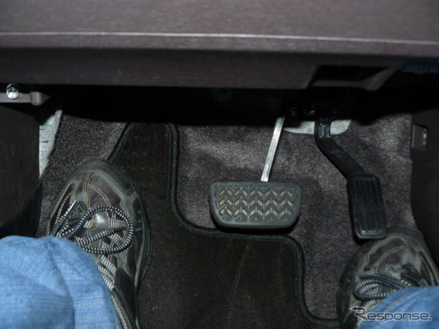 【トヨタ iQ 発表】運転席は180cm＋・90kg＋でも問題なし