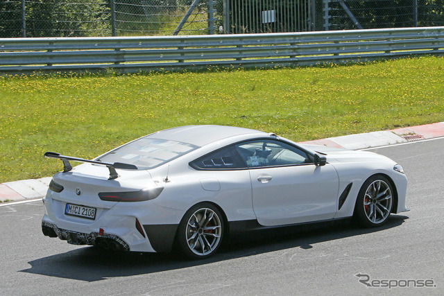 BMWが開発を進める謎の『M8』ベースのプロトタイプ(スクープ写真)