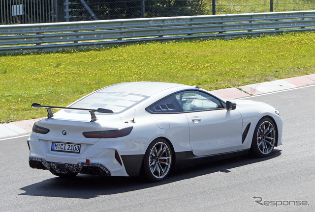 BMWが開発を進める謎の『M8』ベースのプロトタイプ(スクープ写真)