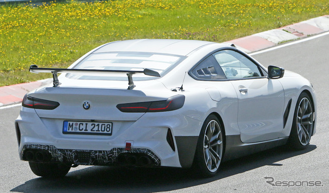 BMWが開発を進める謎の『M8』ベースのプロトタイプ(スクープ写真)