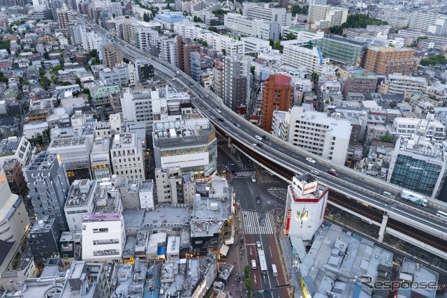 三軒茶屋付近