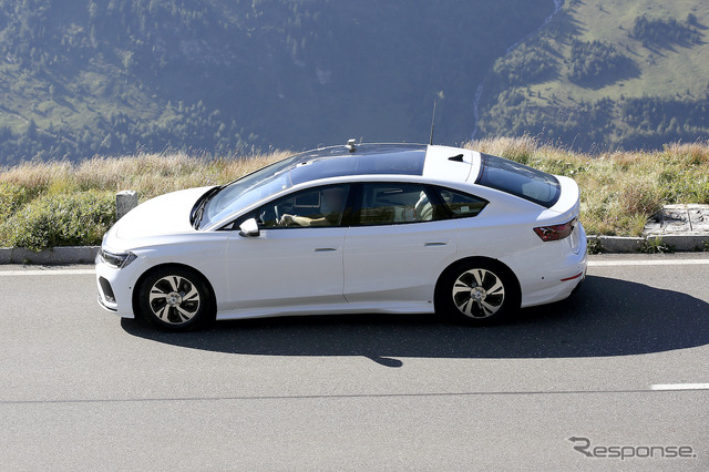 VW エアロB セダン(仮称)プロトタイプ(スクープ写真)