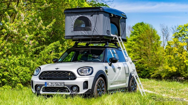 純正ルーフテントを装着したMINI『カントリーマン』(日本名:MINI『クロスオーバー』)のPHV