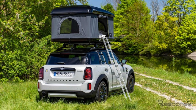 純正ルーフテントを装着したMINI『カントリーマン』(日本名:MINI『クロスオーバー』)のPHV