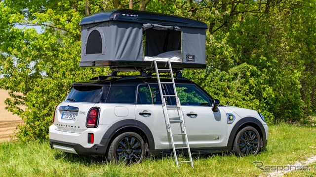 純正ルーフテントを装着したMINI『カントリーマン』(日本名:MINI『クロスオーバー』)のPHV