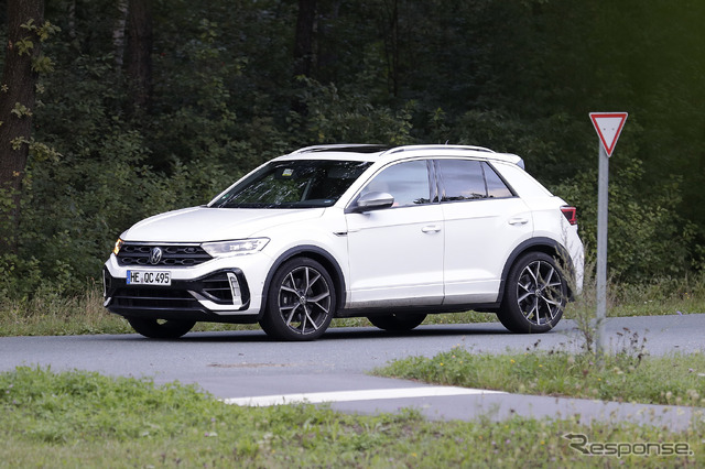 VW T-Roc R 改良新型プロトタイプ(スクープ写真)