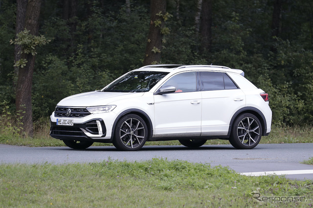 VW T-Roc R 改良新型プロトタイプ(スクープ写真)