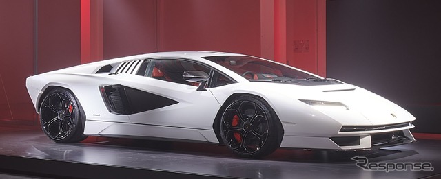 ランボルギーニ・カウンタック LPI 800-4(ミラノデザインウィーク2021)