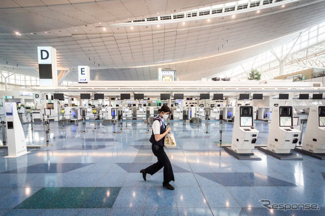 旅客のいない東京・羽田空港