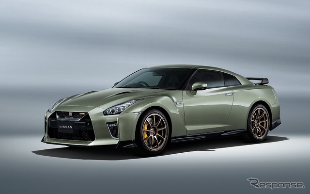 日産 GT-R プレミアムエディション T-スペック(ミレニアムジェイド)