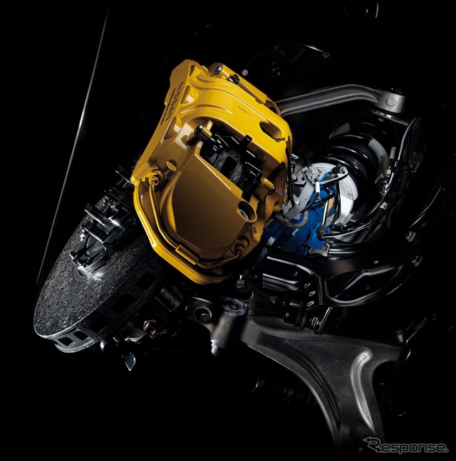 日産 GT-R 2022年モデル サスペンション・ブレーキ イメージ