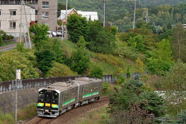 根室本線新得～釧路間と石北本線上川以西へ追加投入されるH100形。函館本線塩谷～小樽。