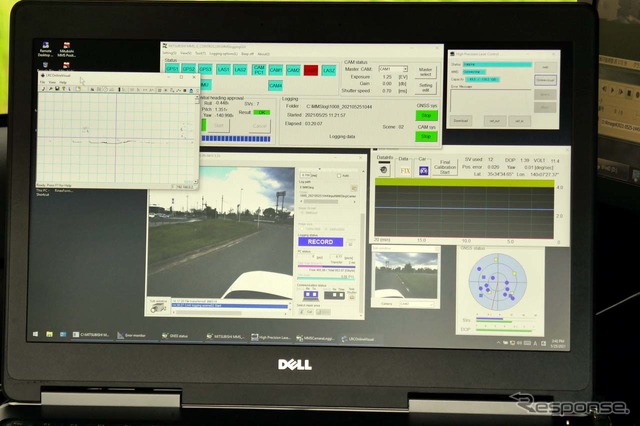オペレータ用PCの画面には衛星の測位状況やレーザーで捉えたデータ、カメラ映像などがモニタリングされる