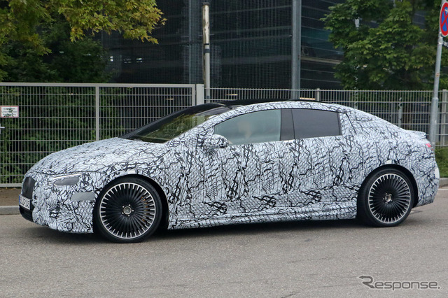 メルセデス AMG EQE 53 プロトタイプ (スクープ写真)