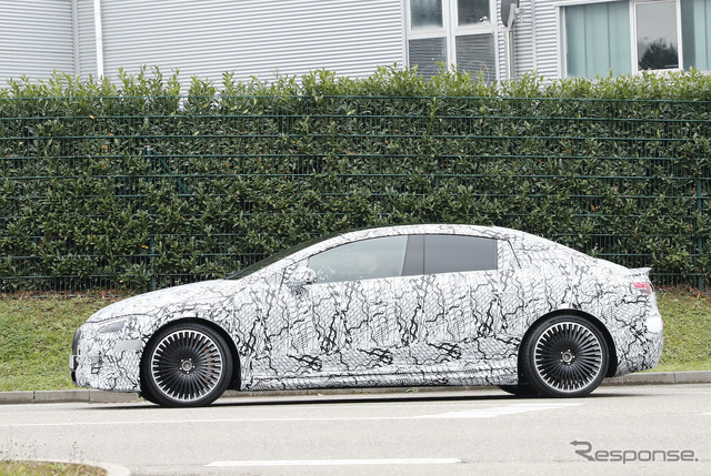 メルセデス AMG EQE 53 プロトタイプ (スクープ写真)