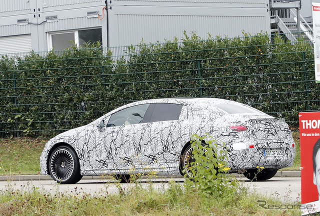 メルセデス AMG EQE 53 プロトタイプ (スクープ写真)