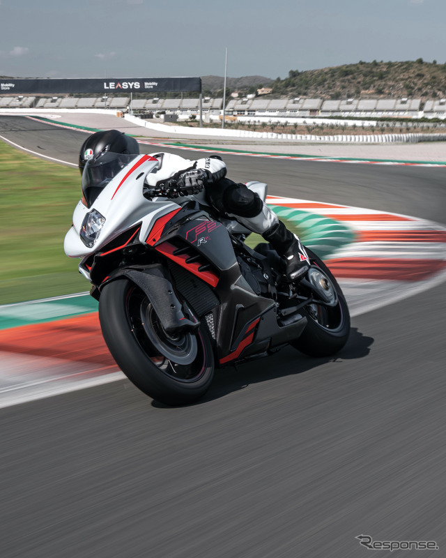 MVアグスタ、スーパースポーツバイク『F3 RR』を発表…シリーズ最高峰