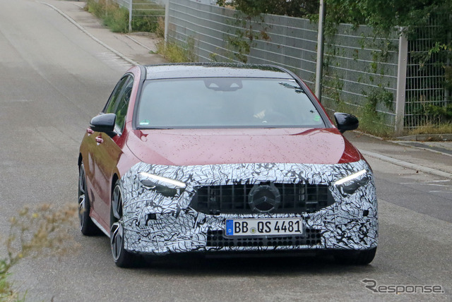 メルセデスAMG A35 改良新型(スクープ写真)