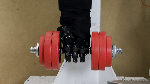 アバターロボット:重量物把持(15kg)