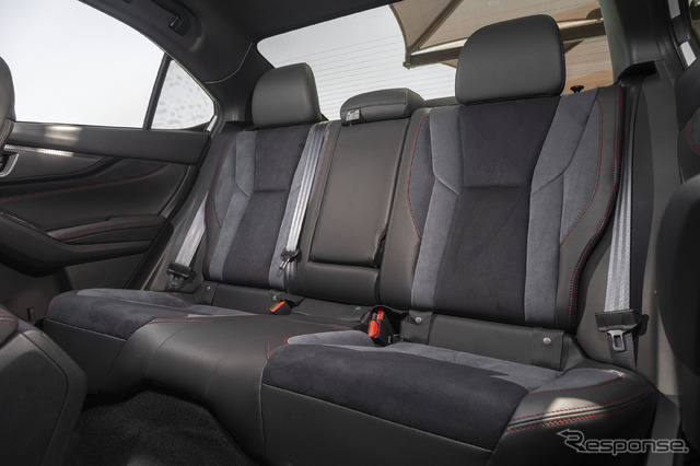 スバル WRX 新型(北米仕様)