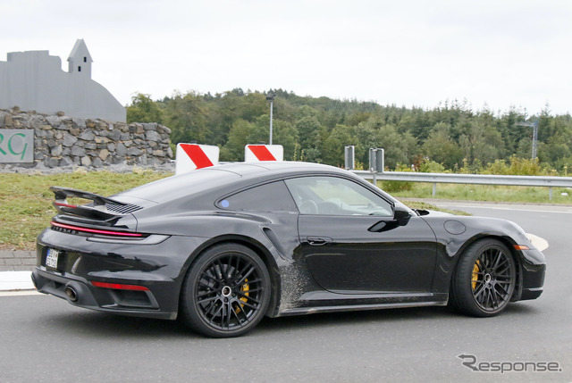 ポルシェ 911ターボ ハイブリッド(スクープ写真)