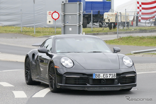 ポルシェ 911ターボ ハイブリッド(スクープ写真)