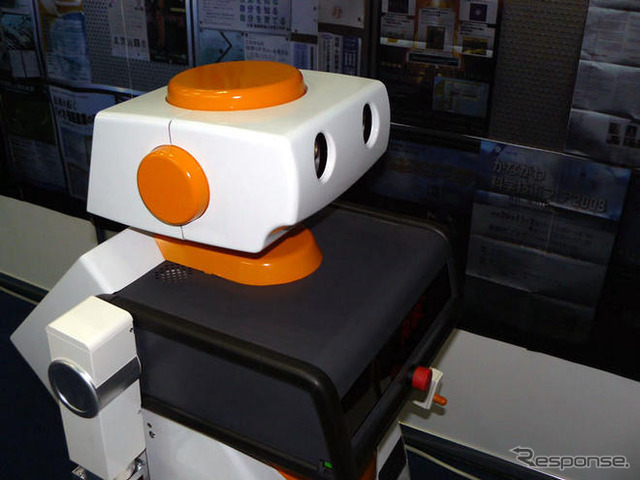 ROBO_JAPAN08…大学で研究開発中のロボットたち