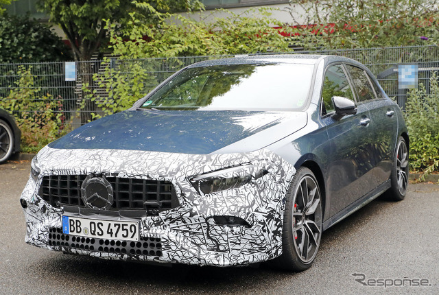 メルセデスAMG A35 改良新型(スクープ写真)