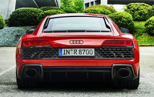 アウディ R8 V10 パフォーマンス RWD