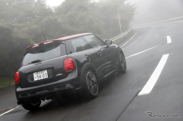 MINI John Cooper Works ハッチバックモデル