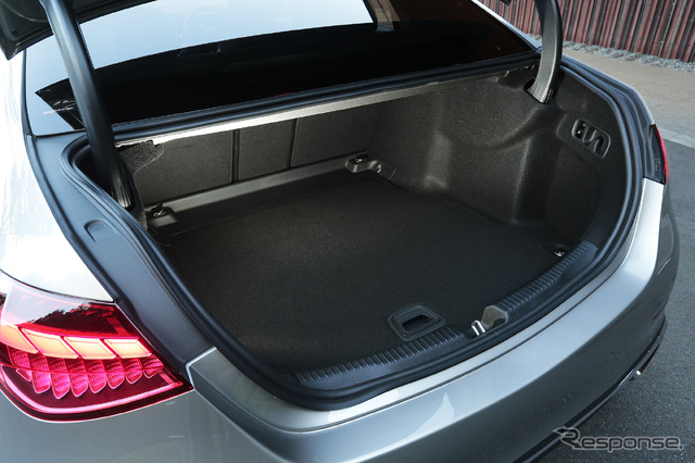 メルセデスベンツ Cクラス 新型(C200 アバンギャルド AMGライン装着車)