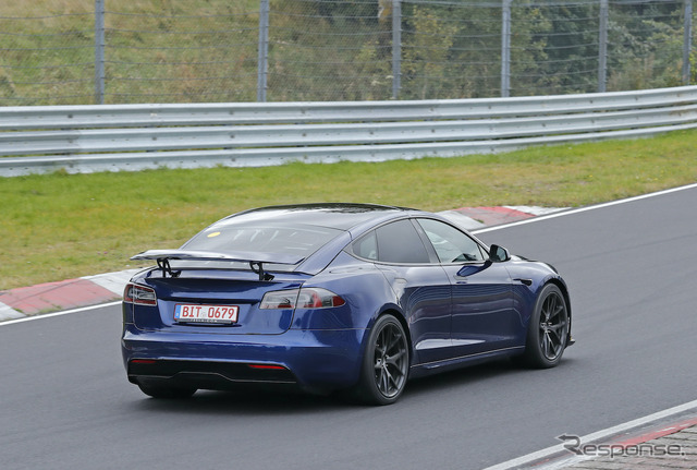 謎のテスラ モデルS プロトタイプ(スクープ写真)