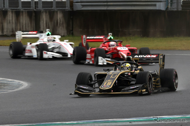 SUPER FORMULA第6戦4位の#19 関口雄飛(carenex TEAM IMPUL)