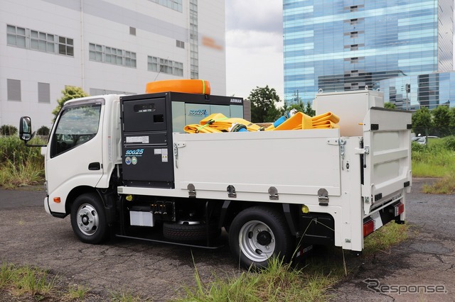 排水量 2500L/min(揚程20m)のポンプを1基積載した電動式排水ポンプ車