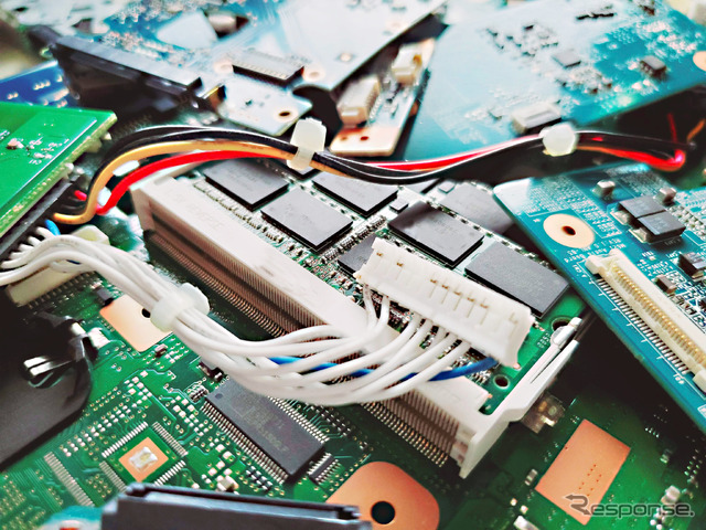 半導体を使用した電子部品(イメージ)